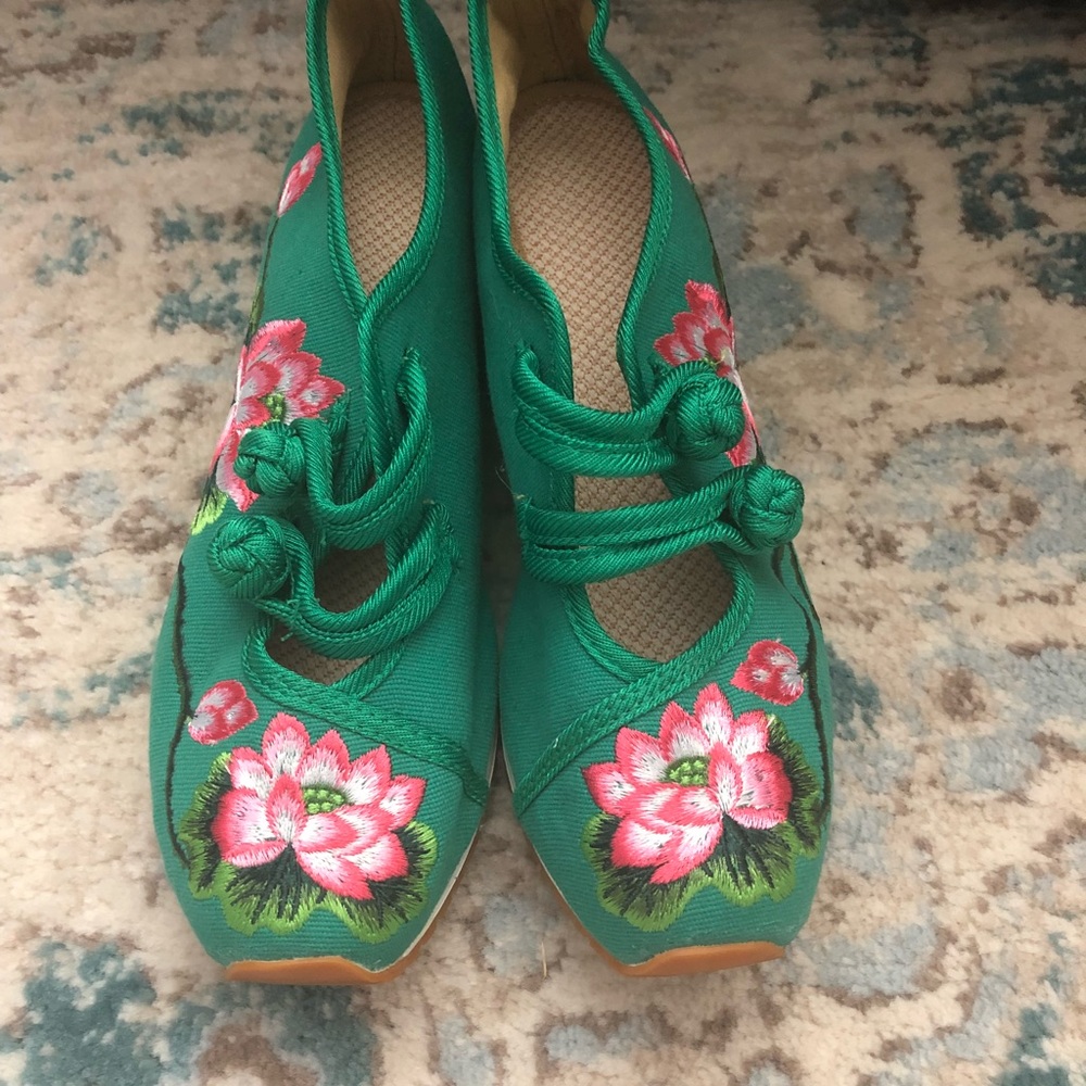 Cute shoes from China. size 7 fit like a 7.5-8